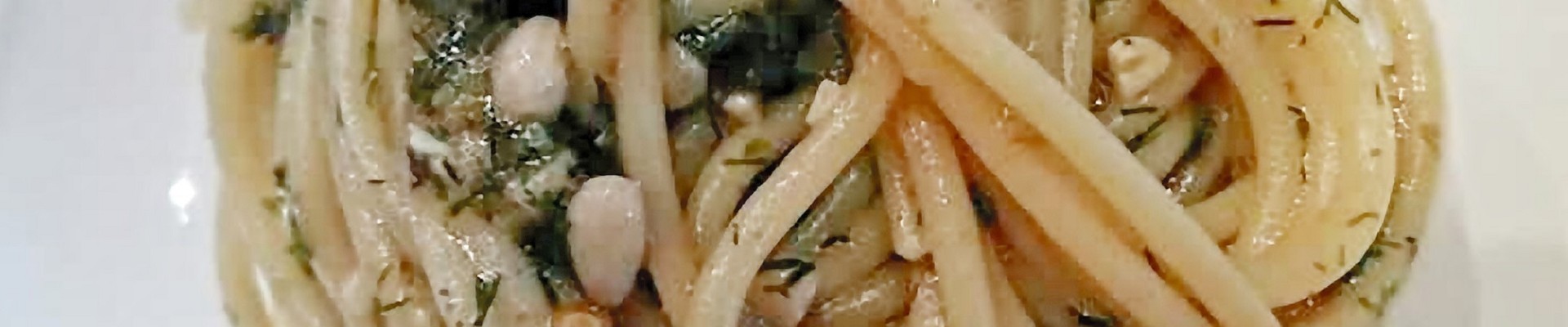 Spaghetti mit wildem Fenchel (alternativ: grüne Fenchelbüschel)